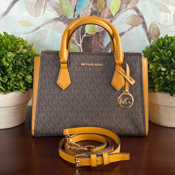 MICHAEL MK "HOPE" LOGO 🤎BROWN & MARIGOLD💛 MEDIUM MESSENGER BAG 💛LIKE NEW💛 - Picture 16 of 17